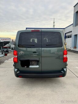 Bus Toyota Proace Verso 8 miest - 2