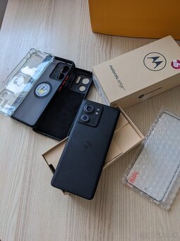Motorola edge40 - 2