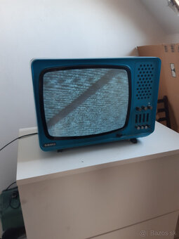 Retro televízor Tesla Satelit - 2