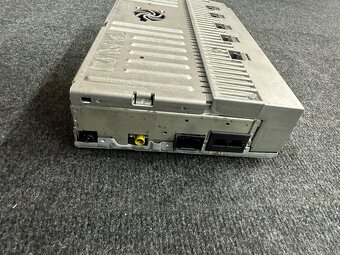 Zosilovač Harman Kardon Pro Logic 7 - 2