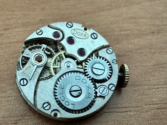 Hodinky Doxa - 2