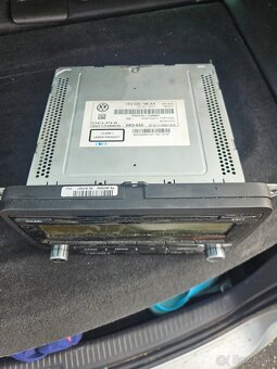 Originálne radio VW a predné halogénové svetla vw golf V - 2