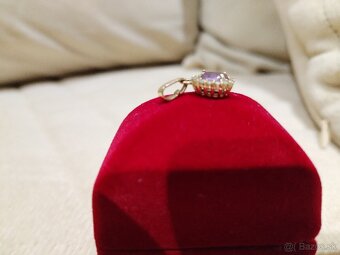 Zlatý prívesok - 2