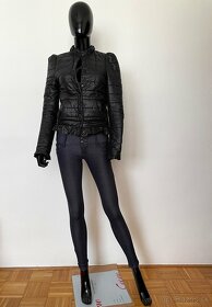 Čierna bunda na patenty - 2