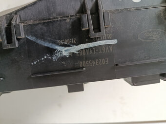 RJ poistkova skrinka ford focus3 av6t14a067 60€ - 2