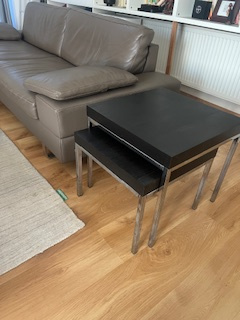 Predám konferenčné stolíky ,tmavá morená dyha a chróm. - 2