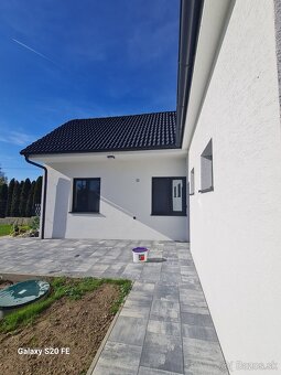 3.izb RD 730m pozemok - 2