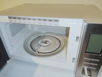 Predám mikrovlnku SilverCrest - 2