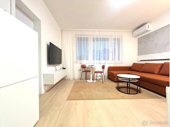 Utulny 1-izb byt blizko centra - 2