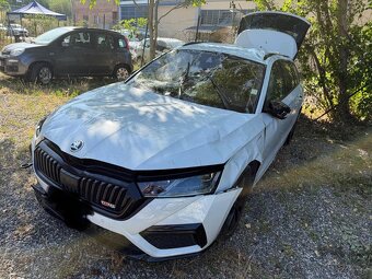 Škoda Octavia Combi 1.4tsi Hybrid dsg RS - 2
