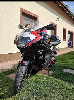 Aprilia rsv mile - 2