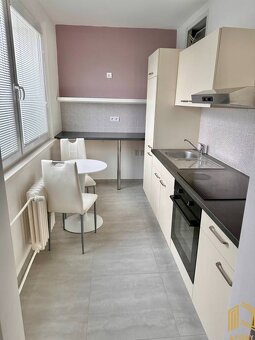 NA PREDAJ 1 - IZB. BYT (37m2) BRATISLAVA , MAMATEYOVA UL. - 2