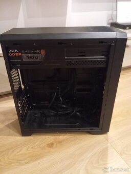 Predám skriňu na Pc s zdrojom - 2