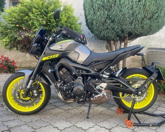 Yamaha MT-09 - 2