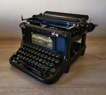 Funkčný starožitný písací stroj Continental z roku 1912 - 2