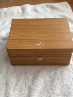 Krabička na hodinky drevená Omega - 2