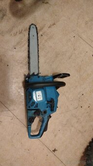 Motorová píla plne funkčna - 2