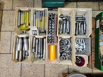 TOS BUA 20 / bruska hrotová - 2