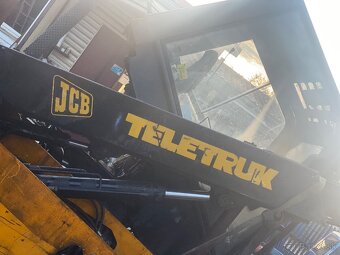 Teleskopický vysokozdvižný vozík JCB – poctivý stroj - 2