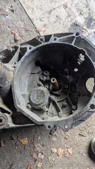 Predám prevodovku T4 2.5 75kw - 2