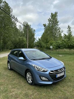 Hyundai i30 CW 1.6i MPI 16V DOHC Comfort 6st. A/T - 2