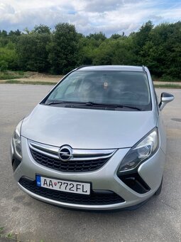 Opel Zafira Tourer - 2