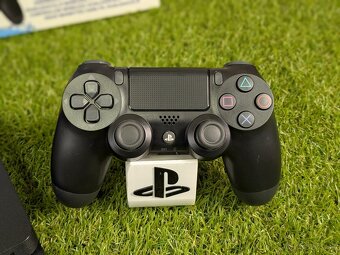 Sony Playstation 4 Slim 500GB 1 ovládač, 1 náhodná hra - 2