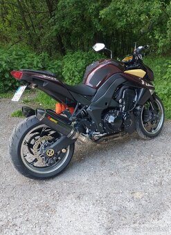 Kawasaki Z1000 - 2