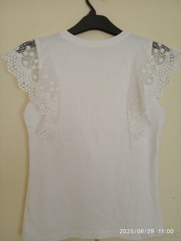 Biele dámske tričko s čipkou, bez rukávov - 2