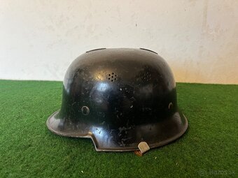 Nemecká vojenská prilba - 2