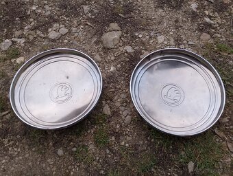 Predám chrómové puklice na škoda 1000,100,105,110 - 2