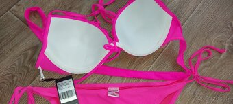 Neónovo ružové push up bikiny - 2