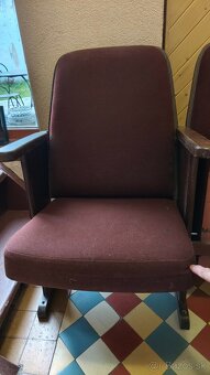 Predám sedačku z kina - 2