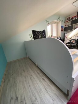 Predám posteľ 120x200 s matracom - 2