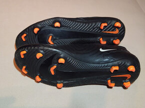 Kopačky Nike PHANTOM GX CLUB - 2