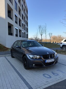 BMW E90 318D - 2