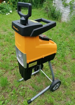 Elektrický drvič konárov - 2