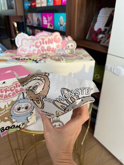 Labubu macaron - 2