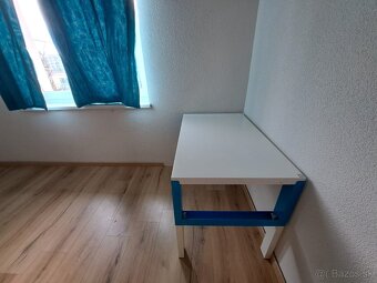 Predám detský polohovateľný stôl IKEA Pahl - 2