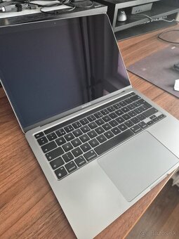 Predám MacBook Pro 13 (M2, 2022) - 2