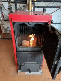 Kotol na tuhé palivo Attack FD32 - 2