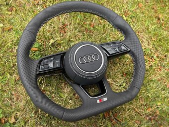 AUDI VOLANT ZKOSENY SPORTOVY + PADLA + AIRBAG - 2