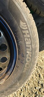 Predám zimne peneu 215/60 R16 RV 2019 - 2