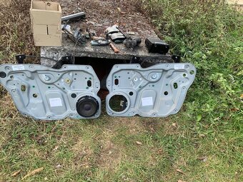 Sťahovacky okien touran passat b6 - 2