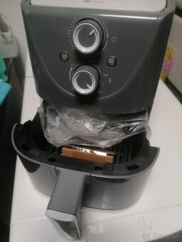 Teplovzdušná fritéza - 2