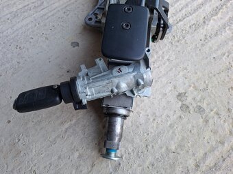 Volantova tyč  Octavia 2 predfl. - 2