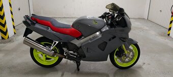 Honda VFR 800 FI 2001 - 2