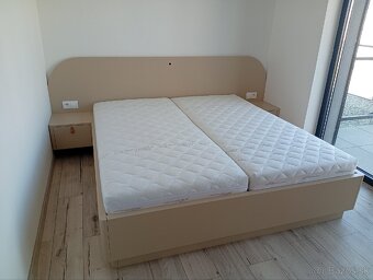 Manželská posteľ - 2