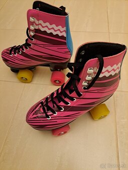 Kolieskové korčule - 2