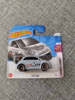 Hot Wheels autíčka - 2